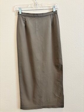 Vintage Dolce and Gabbana Gray Classic Midi Pencil Skirt